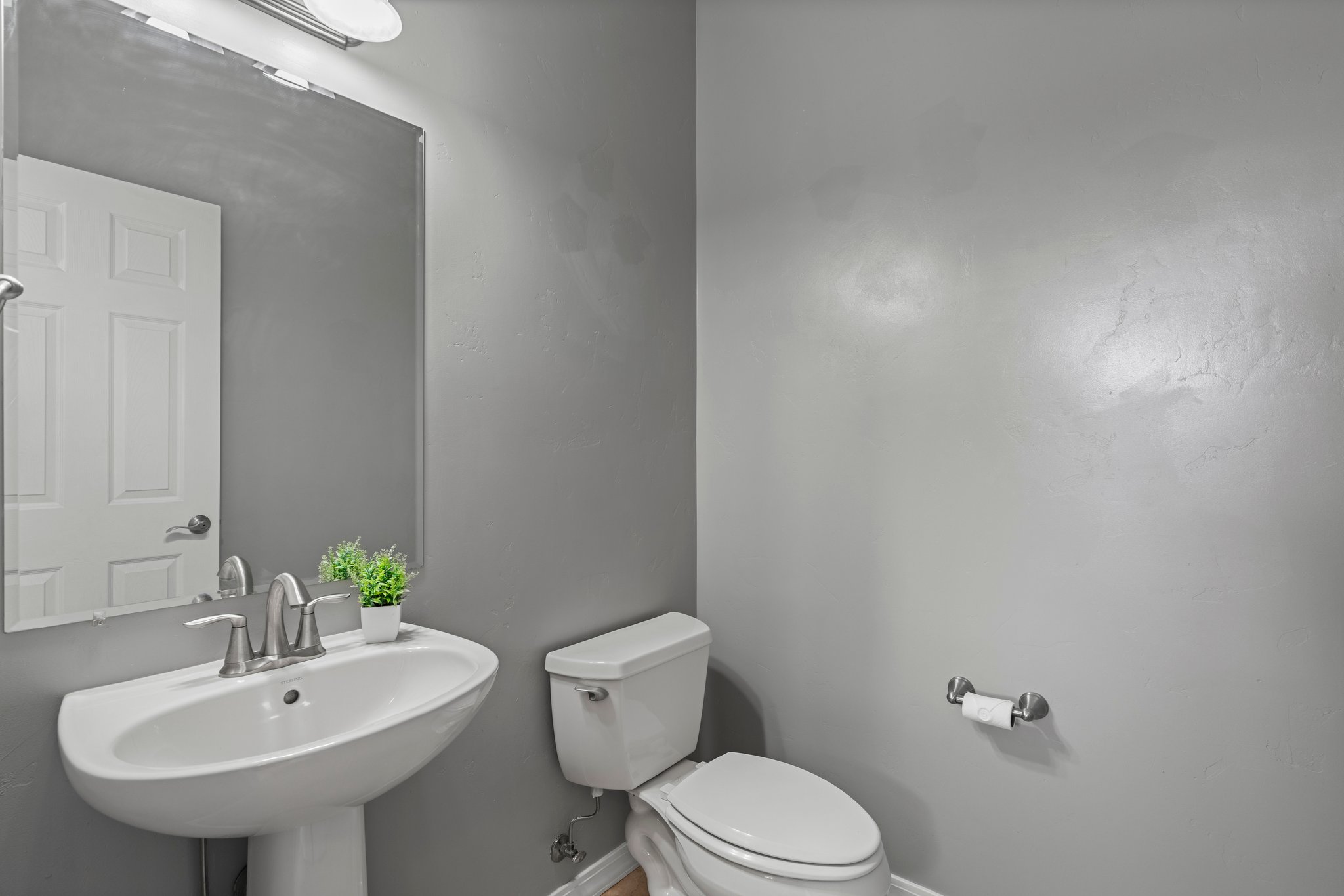 14-web-or-mls-Rodgers-235ClearSpringAve-143