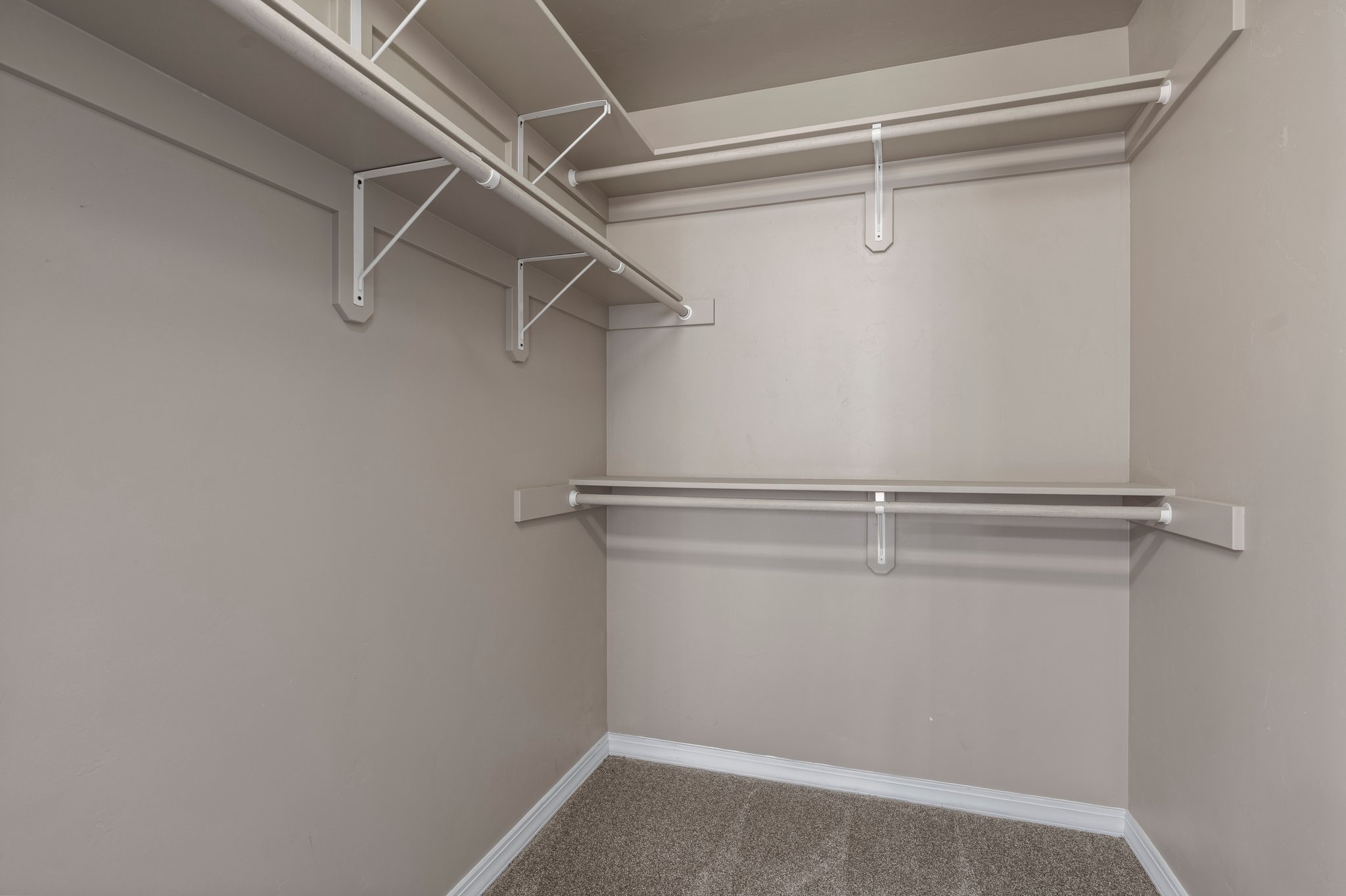 17-web-or-mls-Rodgers-235ClearSpringAve-183