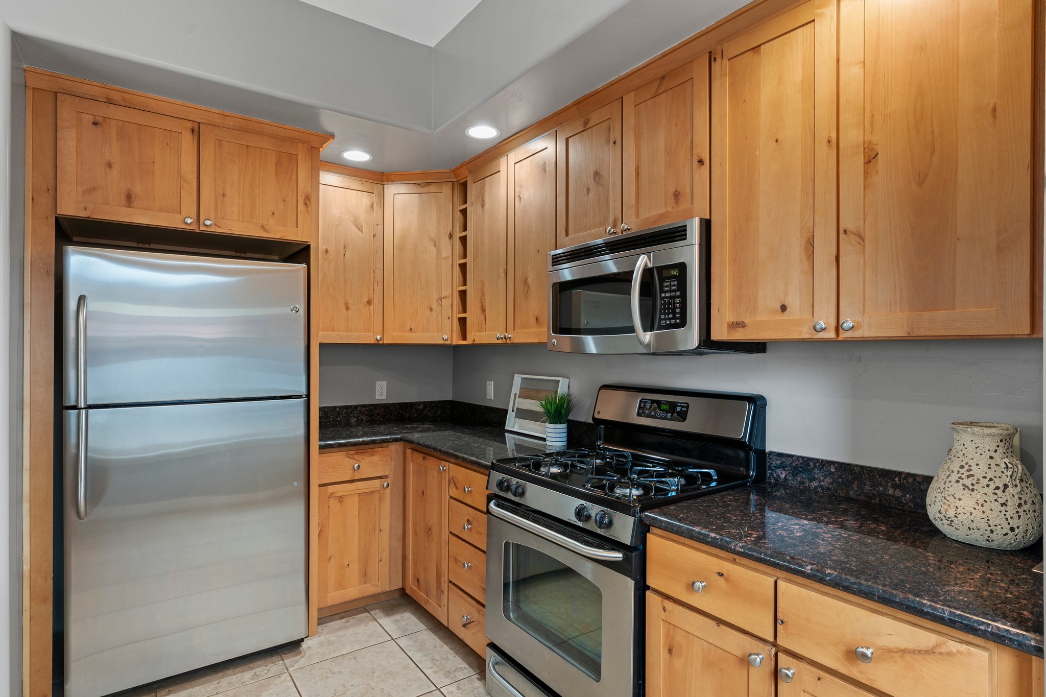 8-web-or-mls-Rodgers-235ClearSpringAve-083