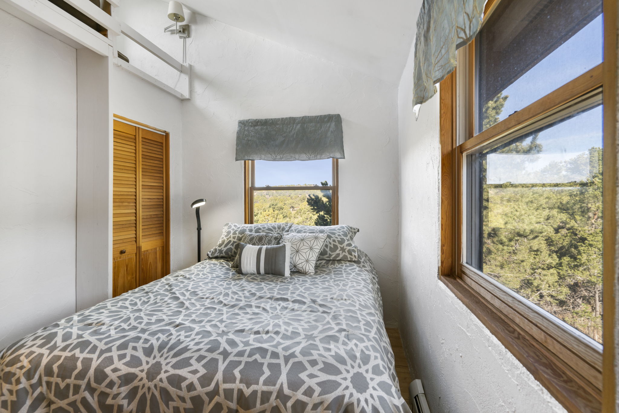 18-web-or-mls-Rodgers-154ConchoCir-00162